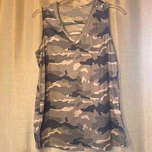 NWOT gray blue camo tank top. Size medium.